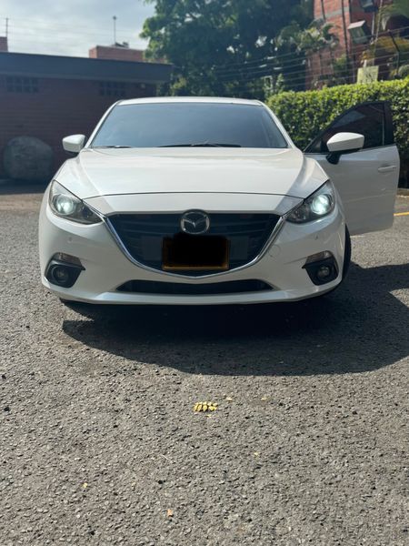 Mazda 3 Touring AT - Modelo 2016 - imagen secundaria 2