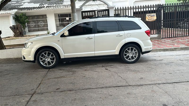 Dodge journey 7 puestos - imagen secundaria 1