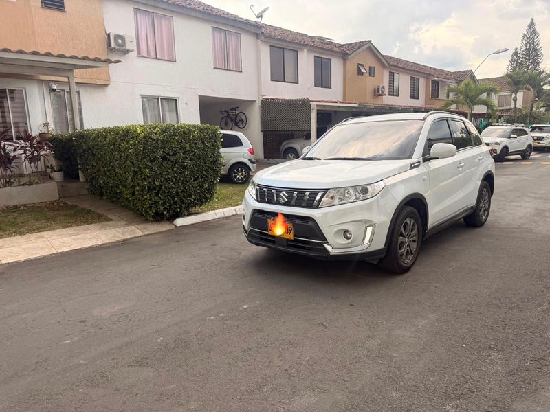 Suzuki Vitara 2023 Automática 4x2 - imagen secundaria 1