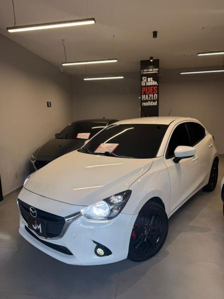 mazda 2 touring 2017 - imagen secundaria 1