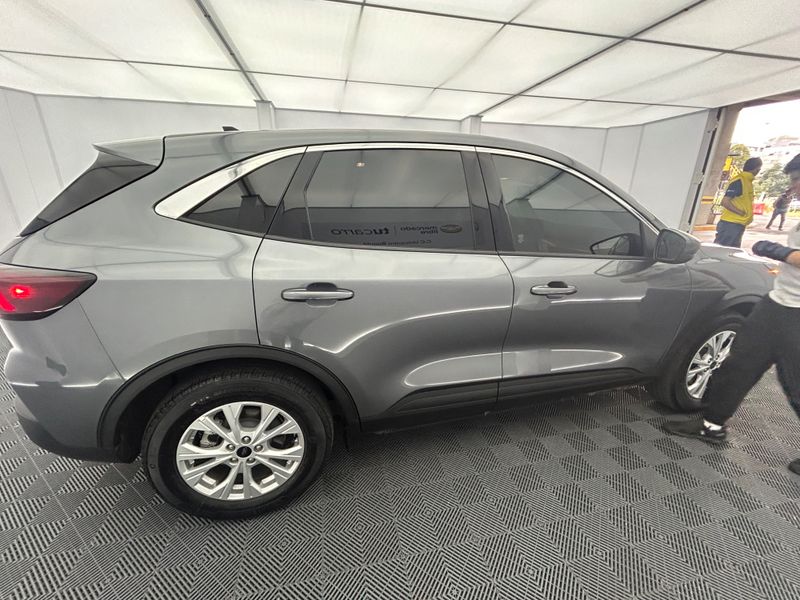 Ford Escape active HÍBRIDA - imagen secundaria 1