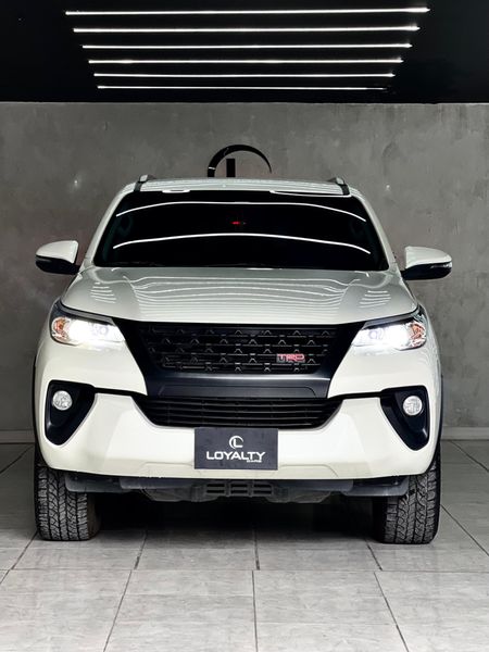 TOYOTA FORTUNER SW4 - imagen secundaria 2
