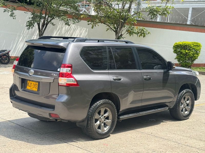 Toyota prado TXL 2011 - imagen secundaria 2