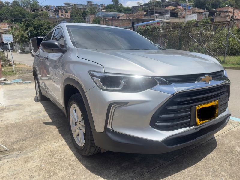 Chevrolet Tracker Turbo 2023 - imagen secundaria 1