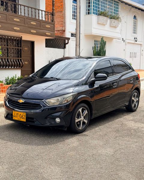 Chevrolet ONIX LTZ 2017 - imagen secundaria 2