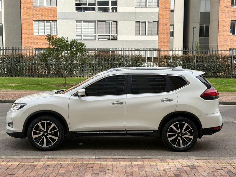 Nissan Xtrail Exclusive - imagen secundaria 2