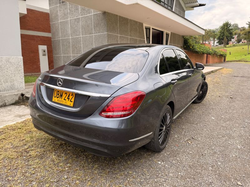 Mercedes benz c200 - imagen secundaria 2