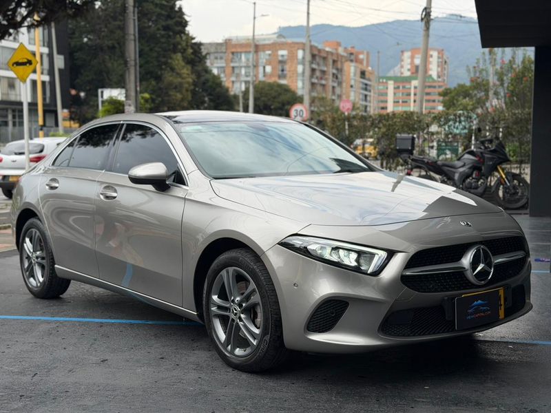 Mercedes-Benz Clase A 1.4 A 200 - imagen secundaria 2