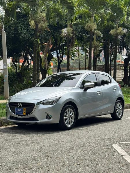MAZDA 2 TOURING 1.5 AUTOMATICO - imagen 1