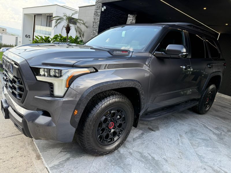 Toyota Sequioa TRD PRO Híbrida 2026 - imagen secundaria 2