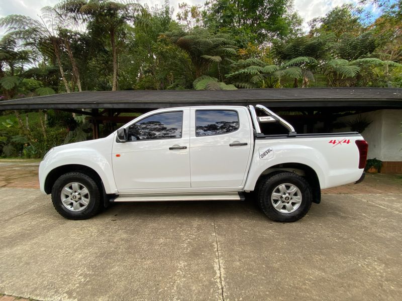 Chevrolet D-MAX 2015 - imagen secundaria 2