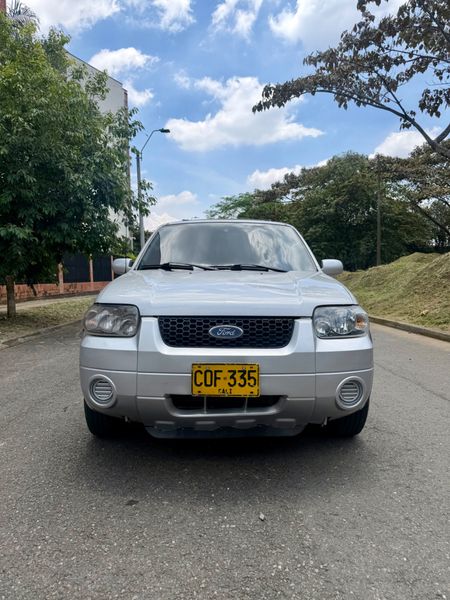 FORD ESCAPE XLS 2006 - imagen secundaria 1
