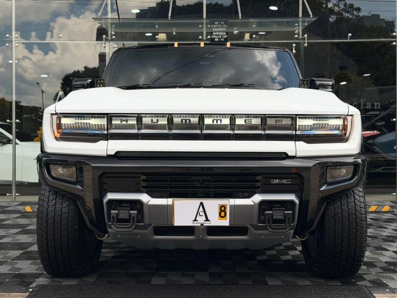 GMC HUMMER EV SUV 3X - imagen secundaria 1