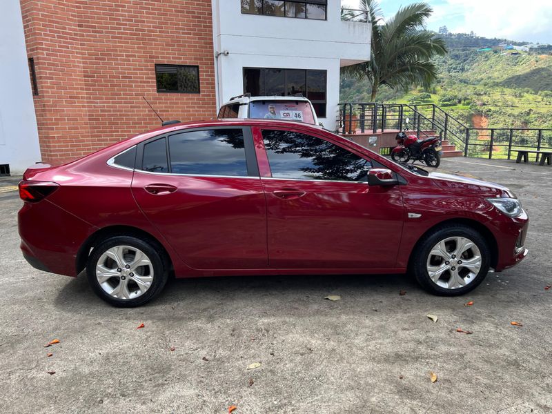 Chevrolet Ónix Premier - imagen secundaria 2