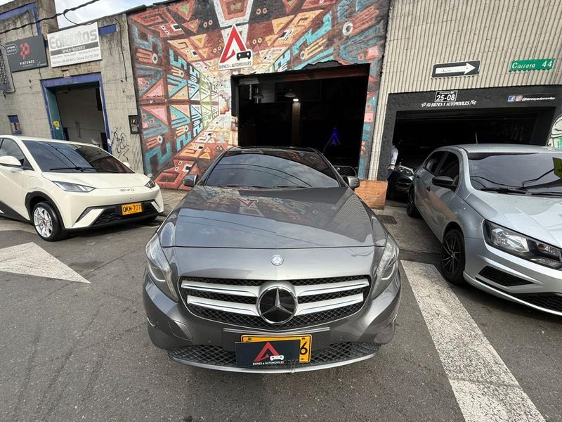 Mercedes benz a200 - imagen secundaria 1