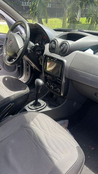 Renault Duster automática dynamic 2014 excelente estado - imagen secundaria 1