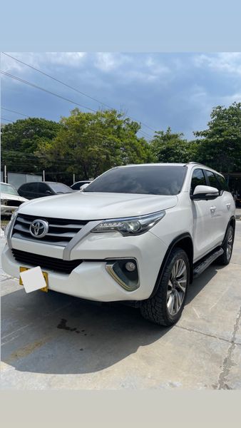 Toyota Fortuner SW4 2017 - imagen secundaria 1