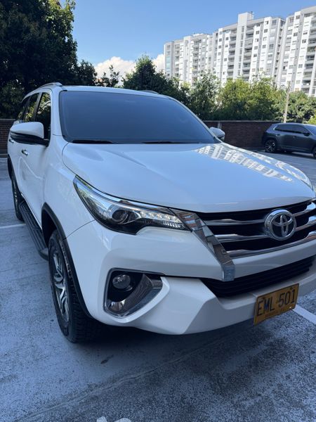 Toyota Fortuner 2019 - imagen secundaria 2