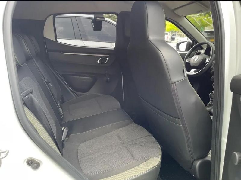 Renault Kwid Outsider 2024 - imagen secundaria 2