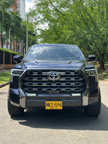 TOYOTA TUNDRA PLATINUM 2022 - imagen secundaria 1