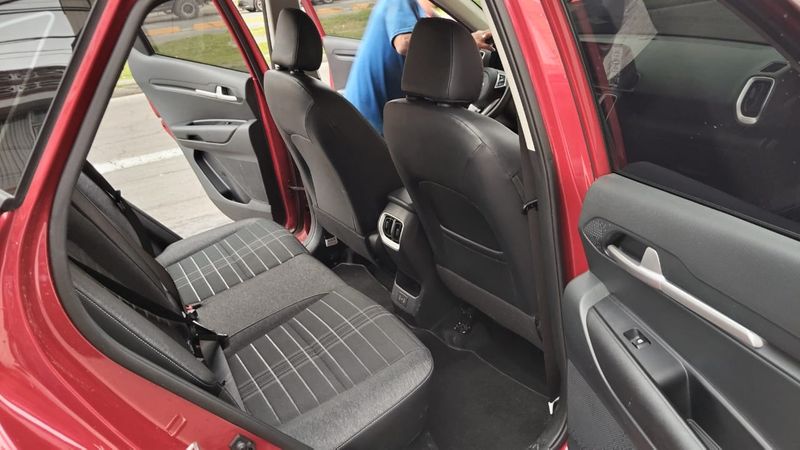 KIA SONET  2025 - imagen secundaria 1