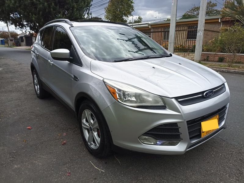Ford Escape Se 4x4 2014 - imagen secundaria 2