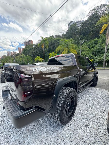 TOYOTA TUNDRA LIMITED 4x4 2019 - imagen secundaria 2