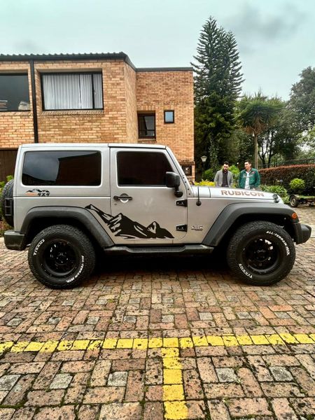 JEEP WRANGLER SPORT AT 3.6cc 4X4 MOD 2018   APLICA FINANCIACION - imagen secundaria 1