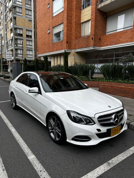 Mercedes-Benz E200 - imagen secundaria 1