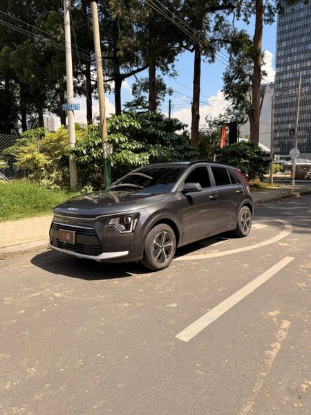 KIA NIRO HIBRIDO 1.6 HEV DESIRE 2026 - imagen secundaria 1