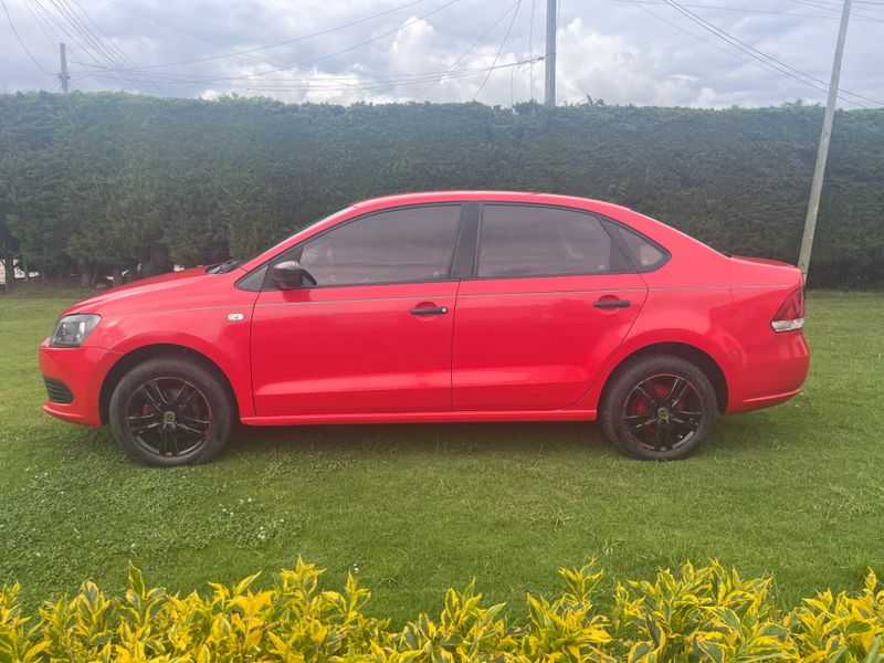 2016 VOLKSWAGEN VENTO COMFORTLINE PERFECTO. ASEGURABLE. CREDITO BANCARIO - imagen secundaria 1