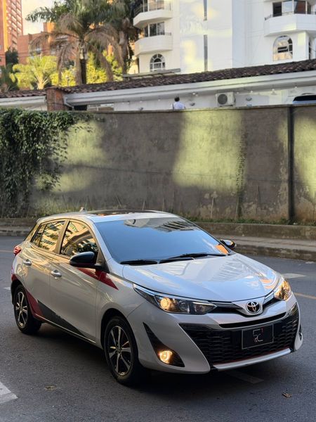 Toyota Yaris Sport - imagen secundaria 1