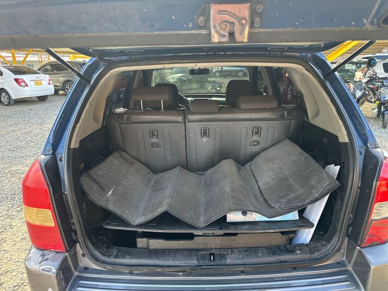 Hyundai tucson buen estado - imagen secundaria 2