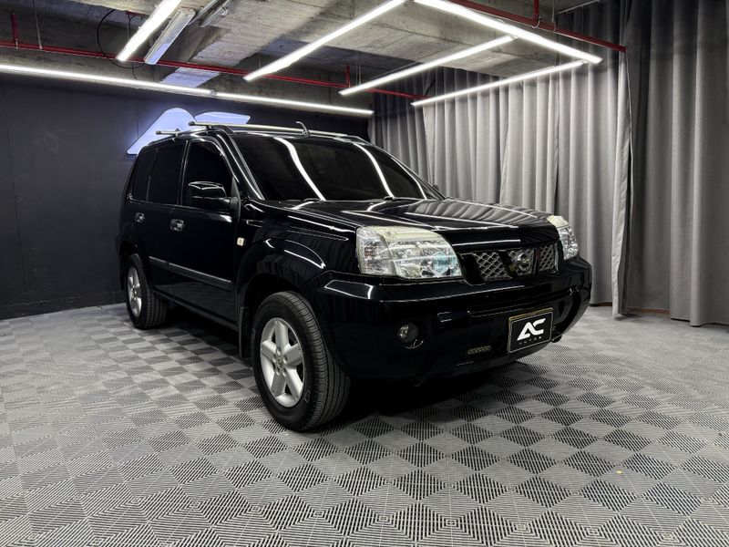 Nissan X-Trail 2.5 X Ltd - imagen secundaria 2