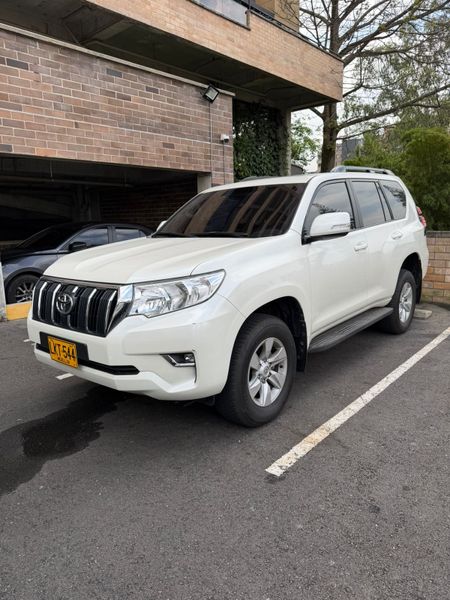 Toyota Pado TXL 2022 - imagen secundaria 2