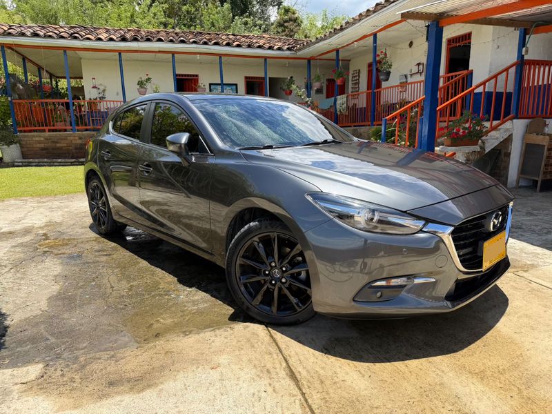 Mazda 3 Sport Grand Touring 2019 - imagen 1