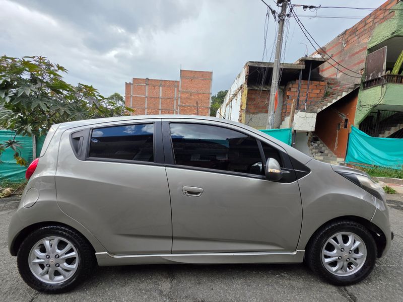 Chevrolet Spark gt 2016 - imagen secundaria 2
