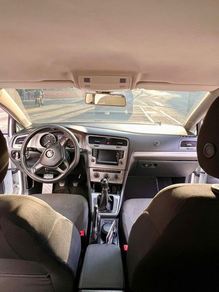 Volkswagen Golf Modelo 2015 - imagen secundaria 1