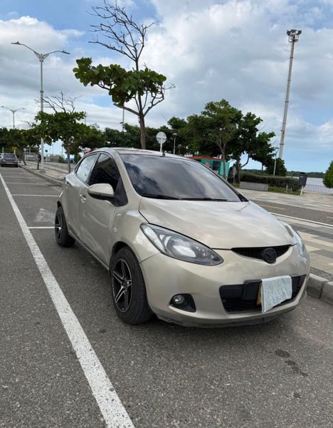 Mazda 2 MT 2009 - imagen 1