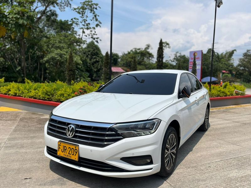 Volkswagen Jetta 1.4 TSI Comfortline - imagen secundaria 1