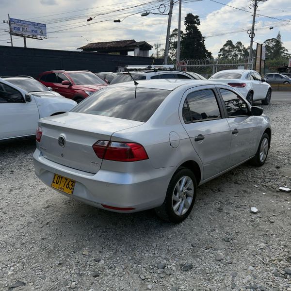 Volkswagen Voyage Comfortline 2023 - imagen secundaria 2