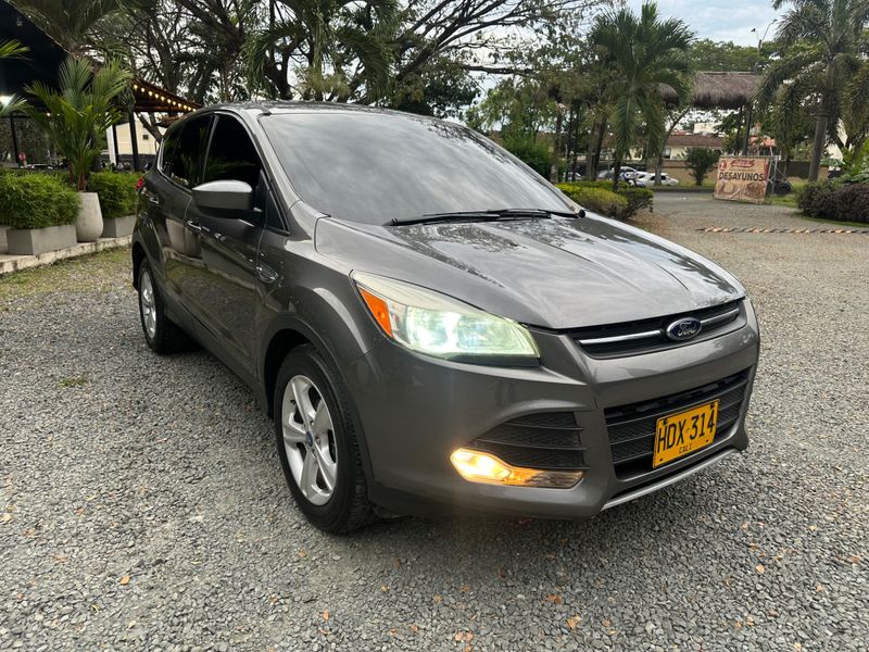 FORD ESCAPE 2013 - imagen secundaria 1