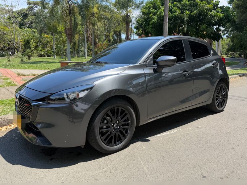 Mazda 2 Grand Touring 2024 17 mil Km - imagen secundaria 2