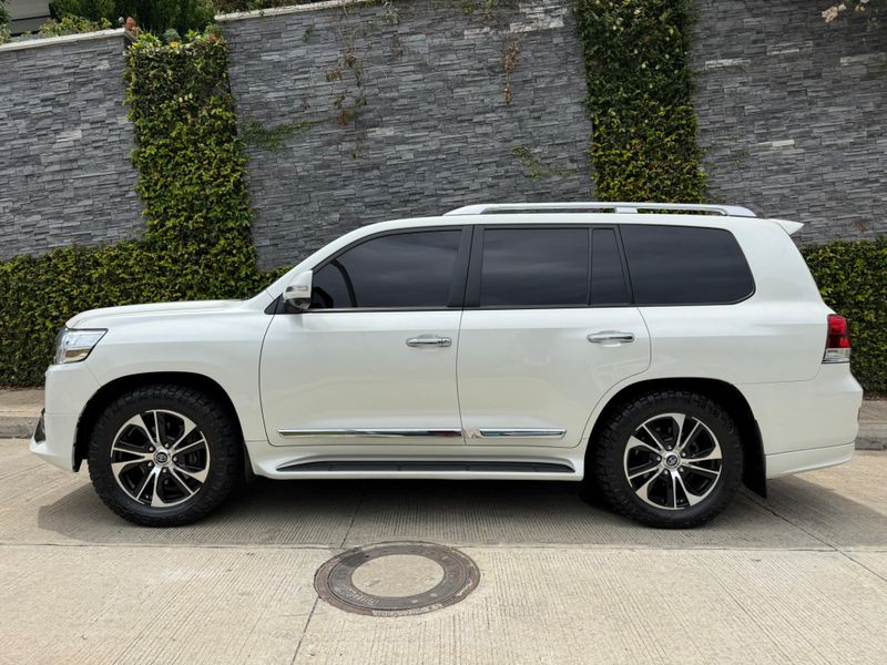 Toyota sahara lc200 2021 - imagen secundaria 2