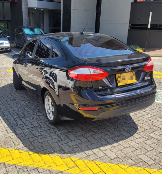 FORD FIESTA SE 2017 MECANICO - imagen secundaria 2
