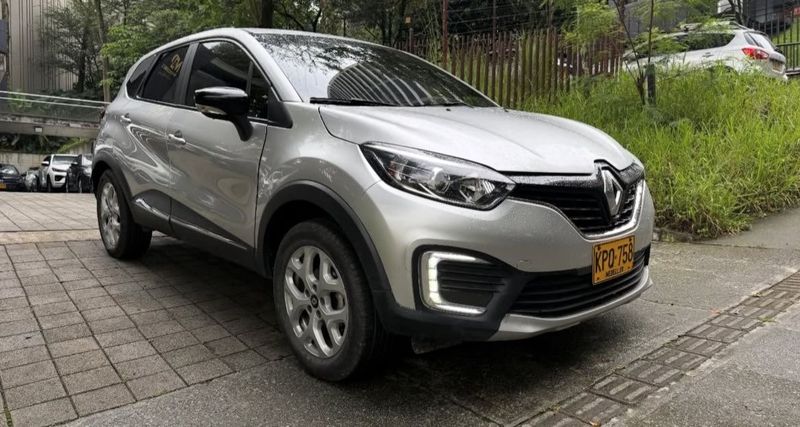 Renault Captur 2022 - imagen secundaria 2
