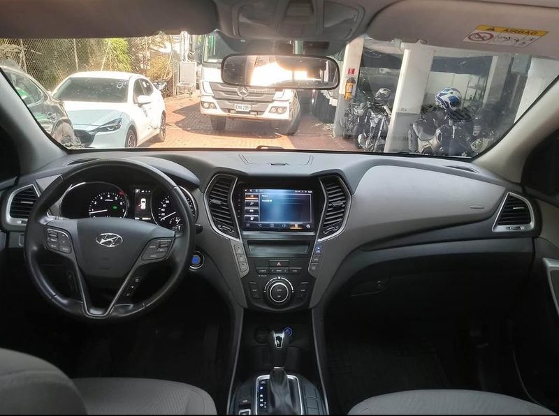 Hyundai Santa fe GLS 2016 - imagen secundaria 1