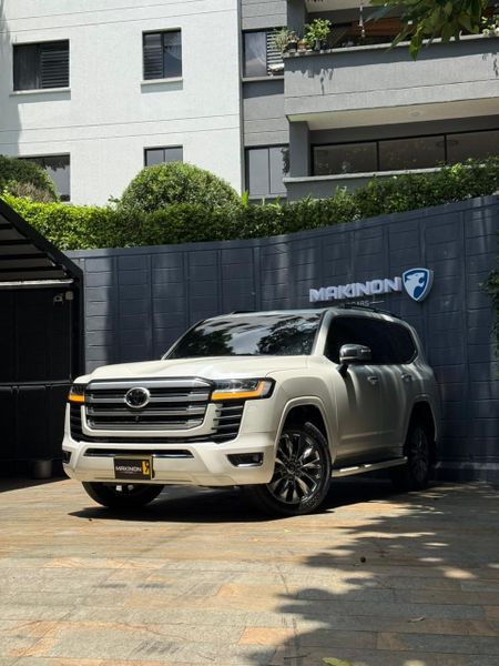 Toyota Land Cruiser LC300 ZX - imagen 1