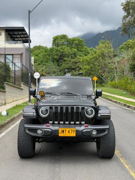 Jeep Gladiator Rubicon 2021 Diesel - imagen secundaria 1