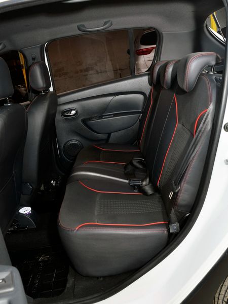 RENAULT SANDERO STEPWAY TREK AUTOMATICO MODELO 2018 - imagen secundaria 1